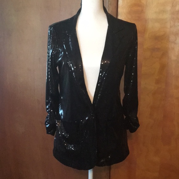 living doll Jackets & Blazers - ⭐️NEW⭐️ Living Doll sequins blazer